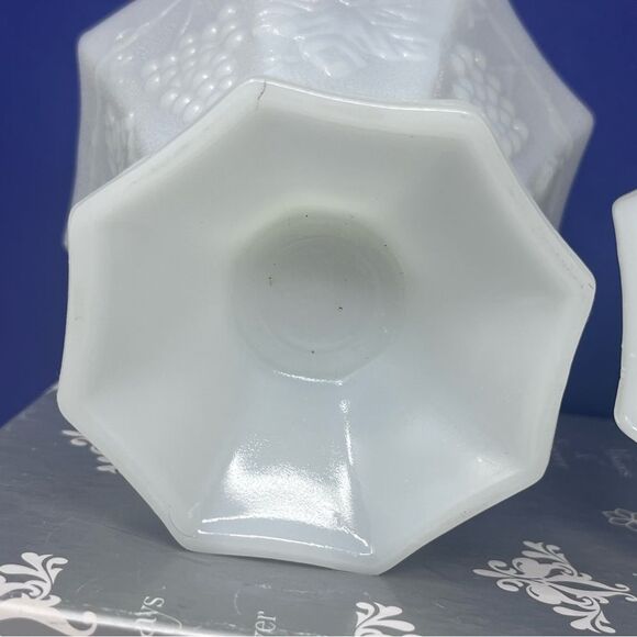 Anchor Hocking Milk Glass Pedestal Octagon Candy Dish - Picture 13 of 13
